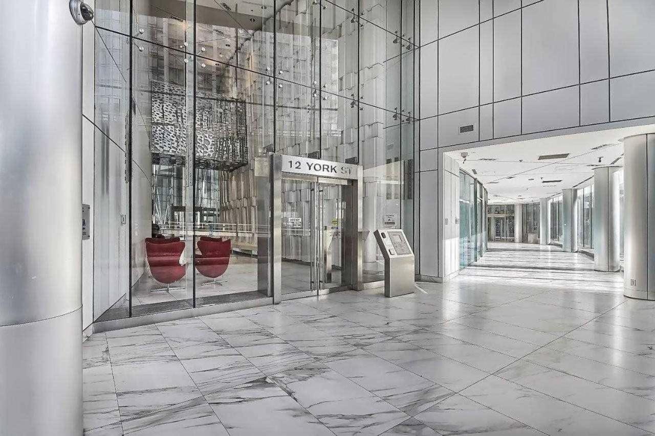 Ihost Suites Ice Condo Toronto Eksteriør billede