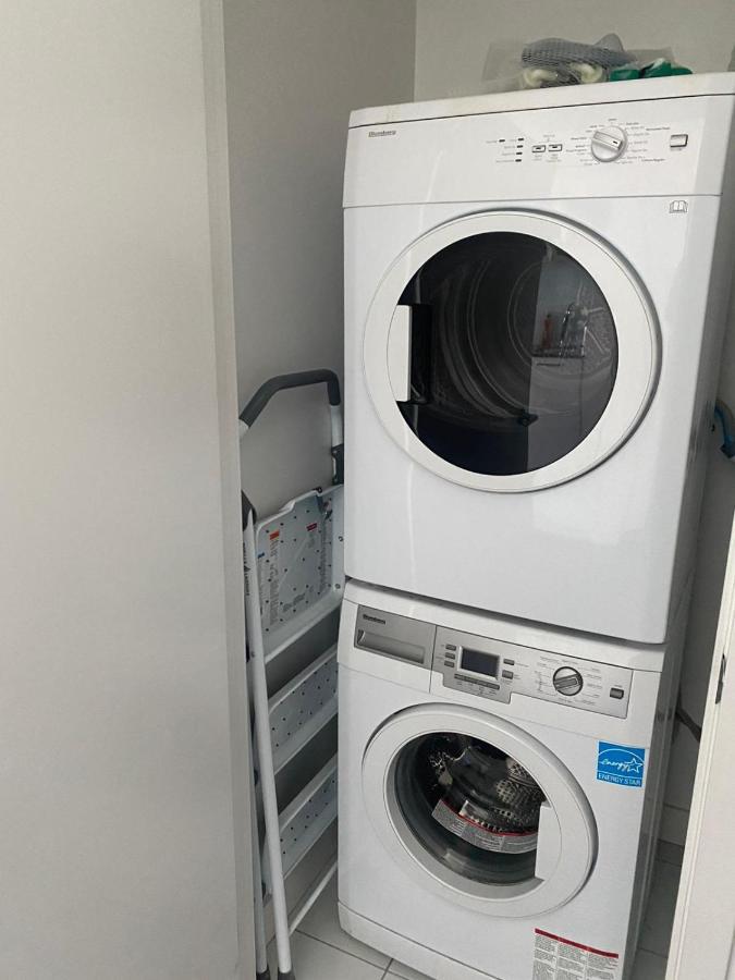 Ihost Suites Ice Condo Toronto Eksteriør billede