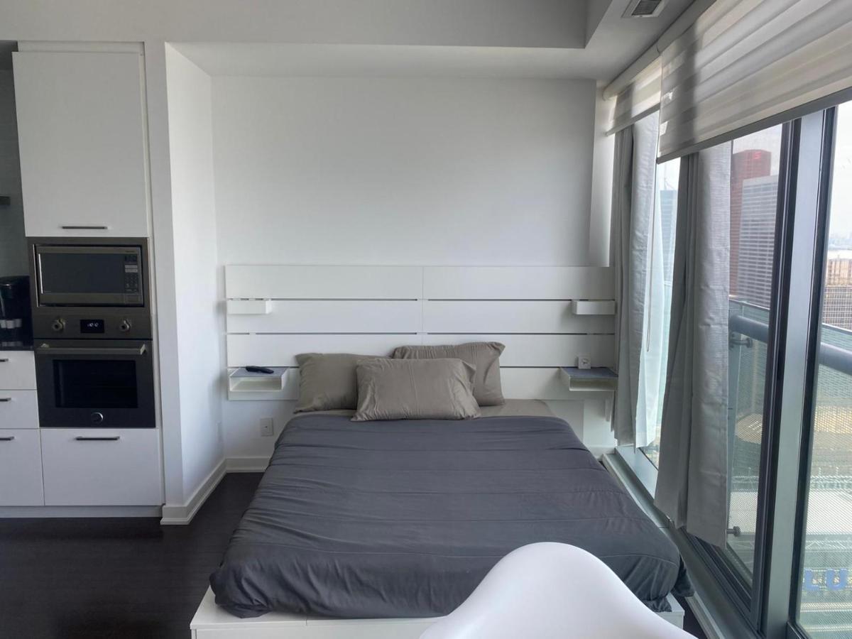 Ihost Suites Ice Condo Toronto Eksteriør billede